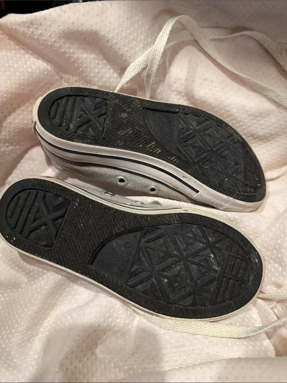 Converse All Star Kids Low-Top Canvas Sneakers in Gray with Mint Insole